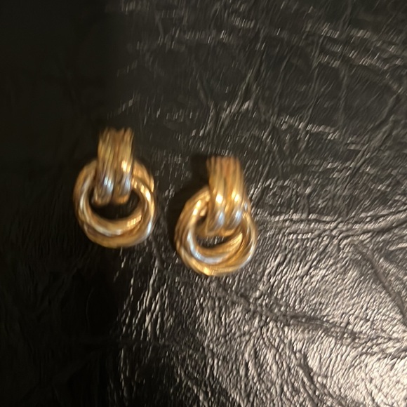 Elegant Gold Knot Earrings. - Picture 3 of 6